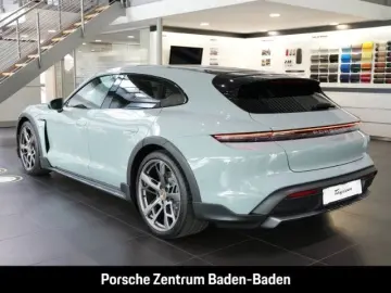 Porsche Taycan 4 Cross