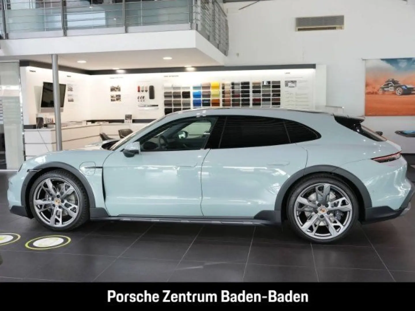 Porsche Taycan 4 Cross