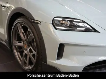 Porsche Taycan 4 Cross