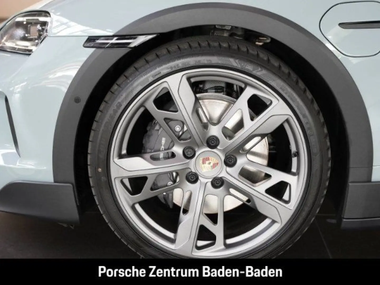 Porsche Taycan 4 Cross