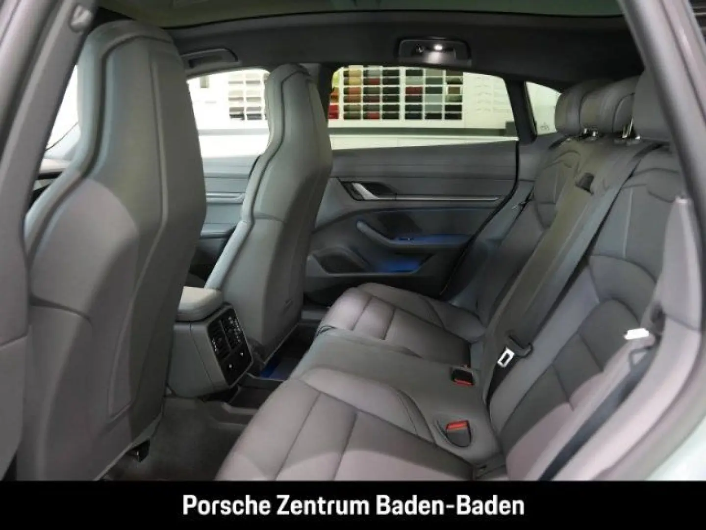 Porsche Taycan 4 Cross