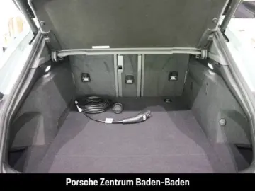 Porsche Taycan 4 Cross