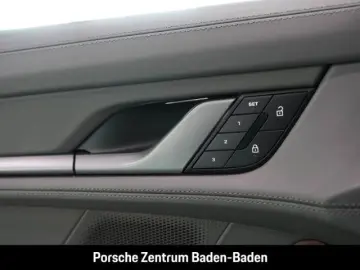 Porsche Taycan 4 Cross