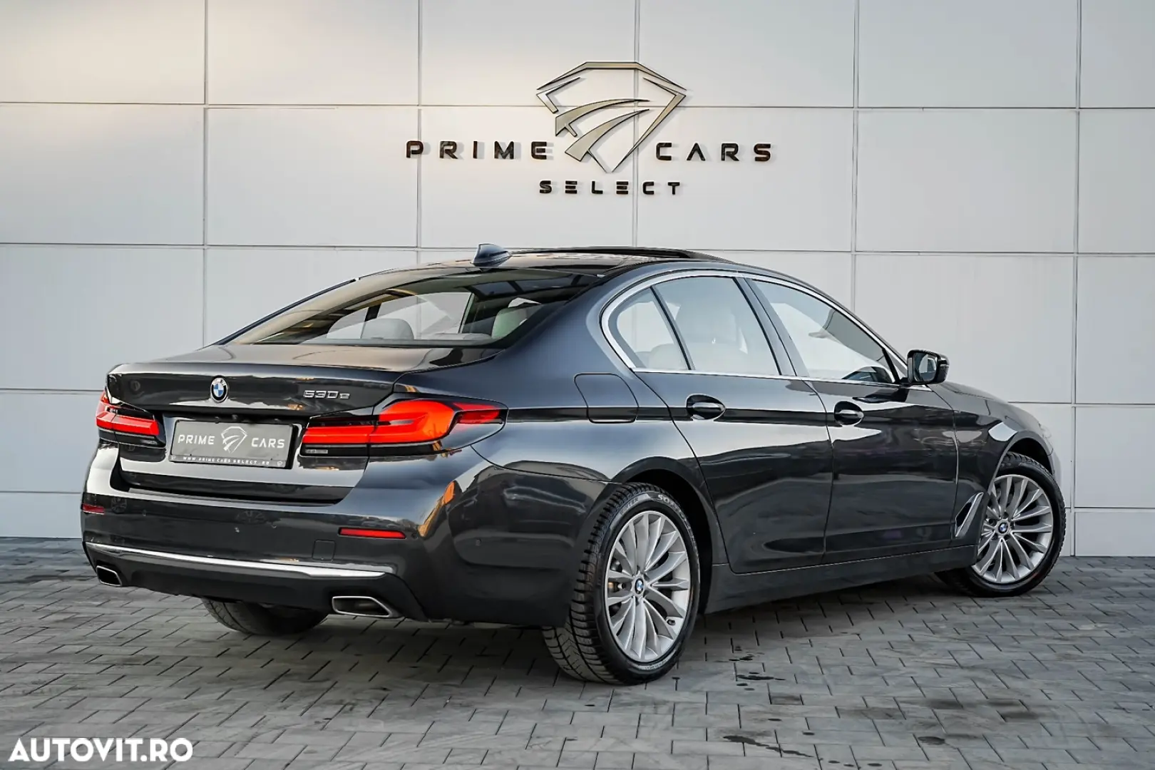 BMW Seria 5 530e Aut. Luxury Line