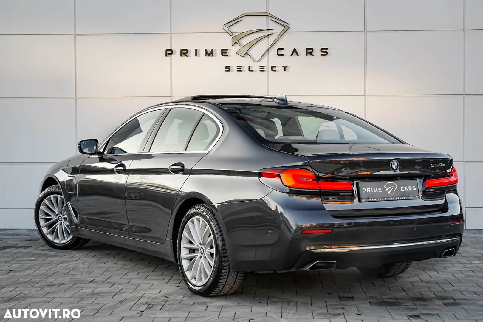 BMW Seria 5 530e Aut. Luxury Line
