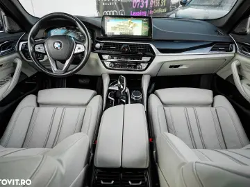 BMW Seria 5 530e Aut. Luxury Line