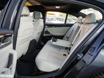 BMW Seria 5 530e Aut. Luxury Line