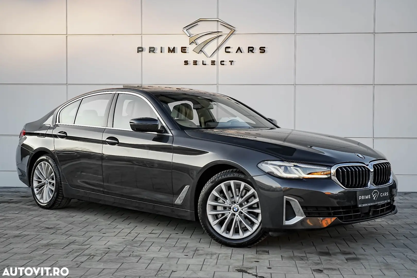BMW Seria 5 530e Aut. Luxury Line