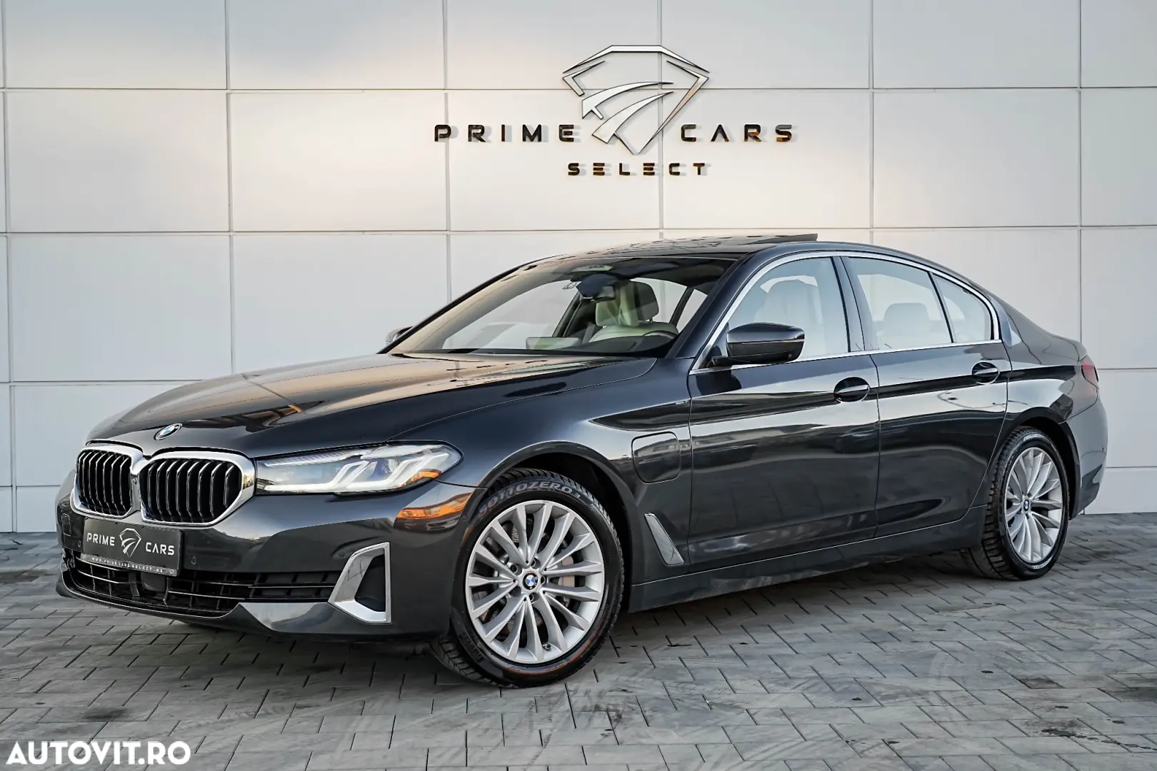 BMW Seria 5 530e Aut. Luxury Line