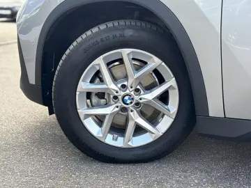 X1 xDrive20d
