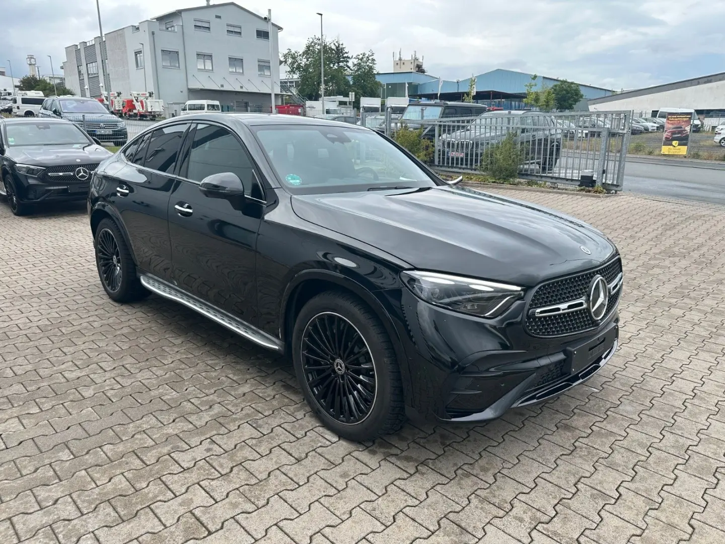 GLC 300 d 4M Coupe  AMG Line Pano Burmester 360