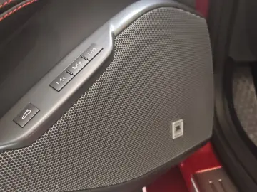 Portofino 3.9T V8 CARBON LED KAM SCUDETTI JBL