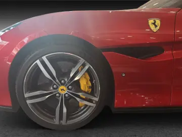 Portofino 3.9T V8 CARBON LED KAM SCUDETTI JBL