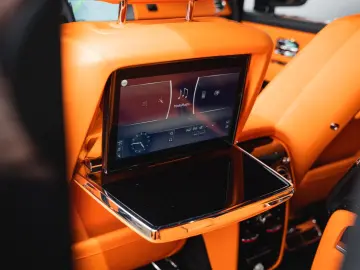 Cullinan Black Badge  FULL OPTION