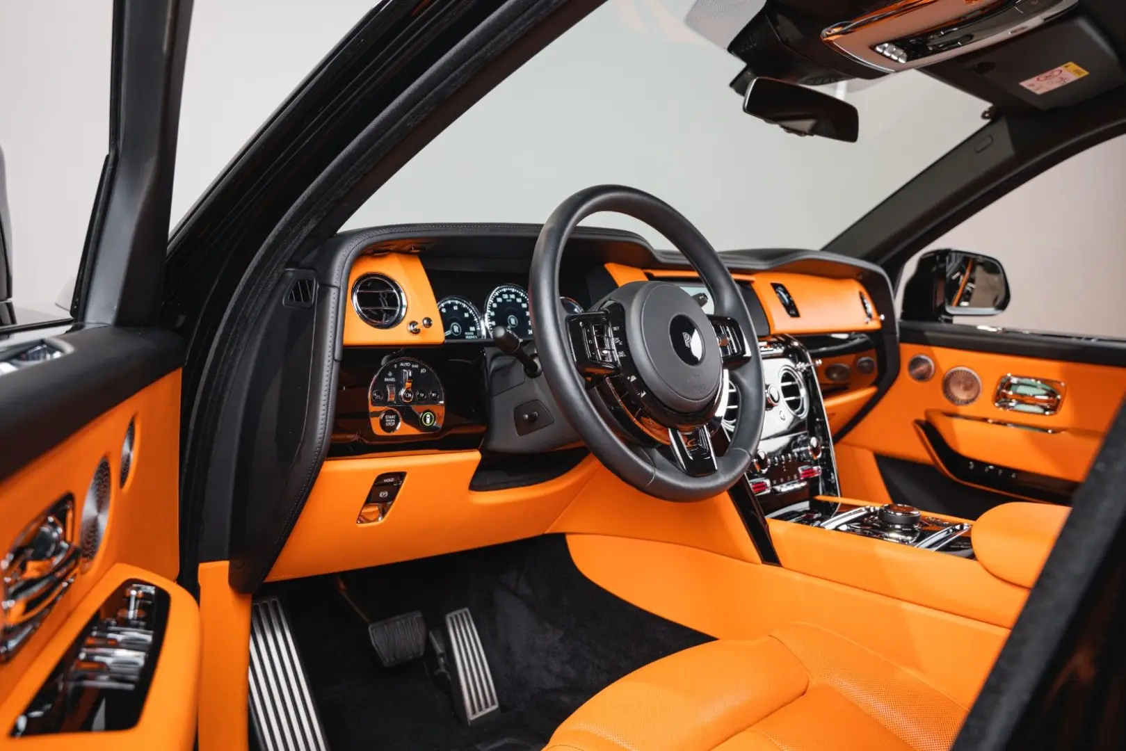 Cullinan Black Badge  FULL OPTION