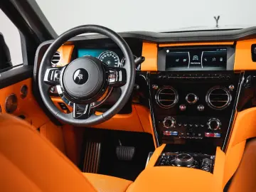 Cullinan Black Badge  FULL OPTION