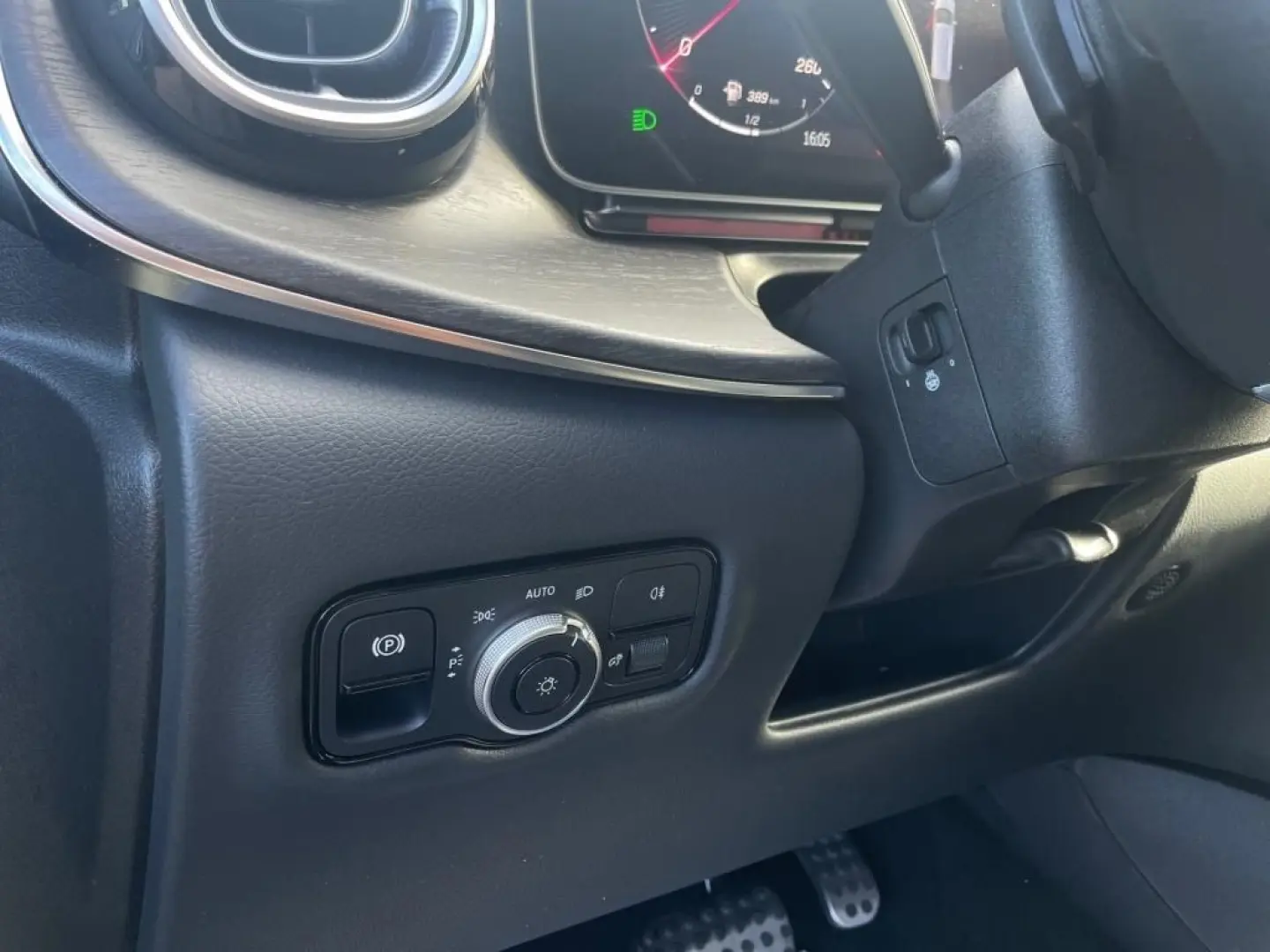 V 300 d AVANTGARDE Lang MBUX LIEGEPAKET AHK AVAN