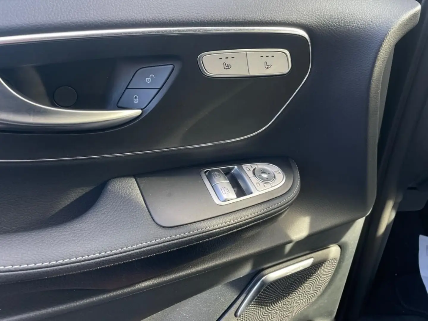 V 300 d AVANTGARDE Lang MBUX LIEGEPAKET AHK AVAN