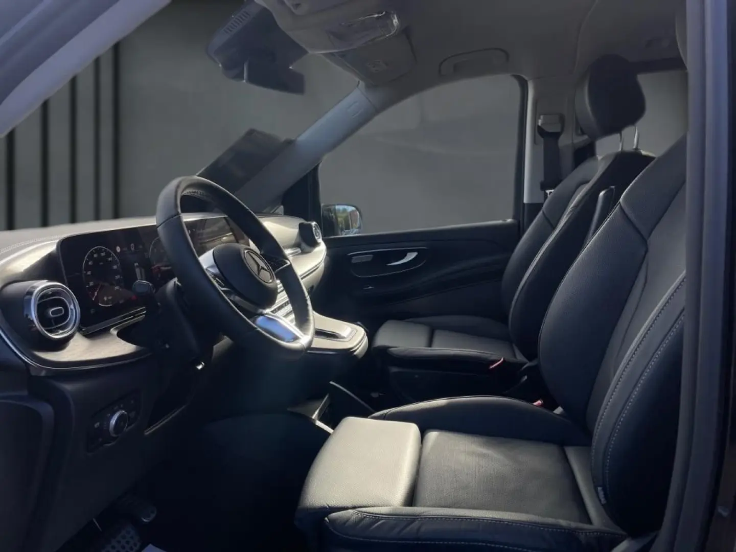 V 300 d AVANTGARDE Lang MBUX LIEGEPAKET AHK AVAN