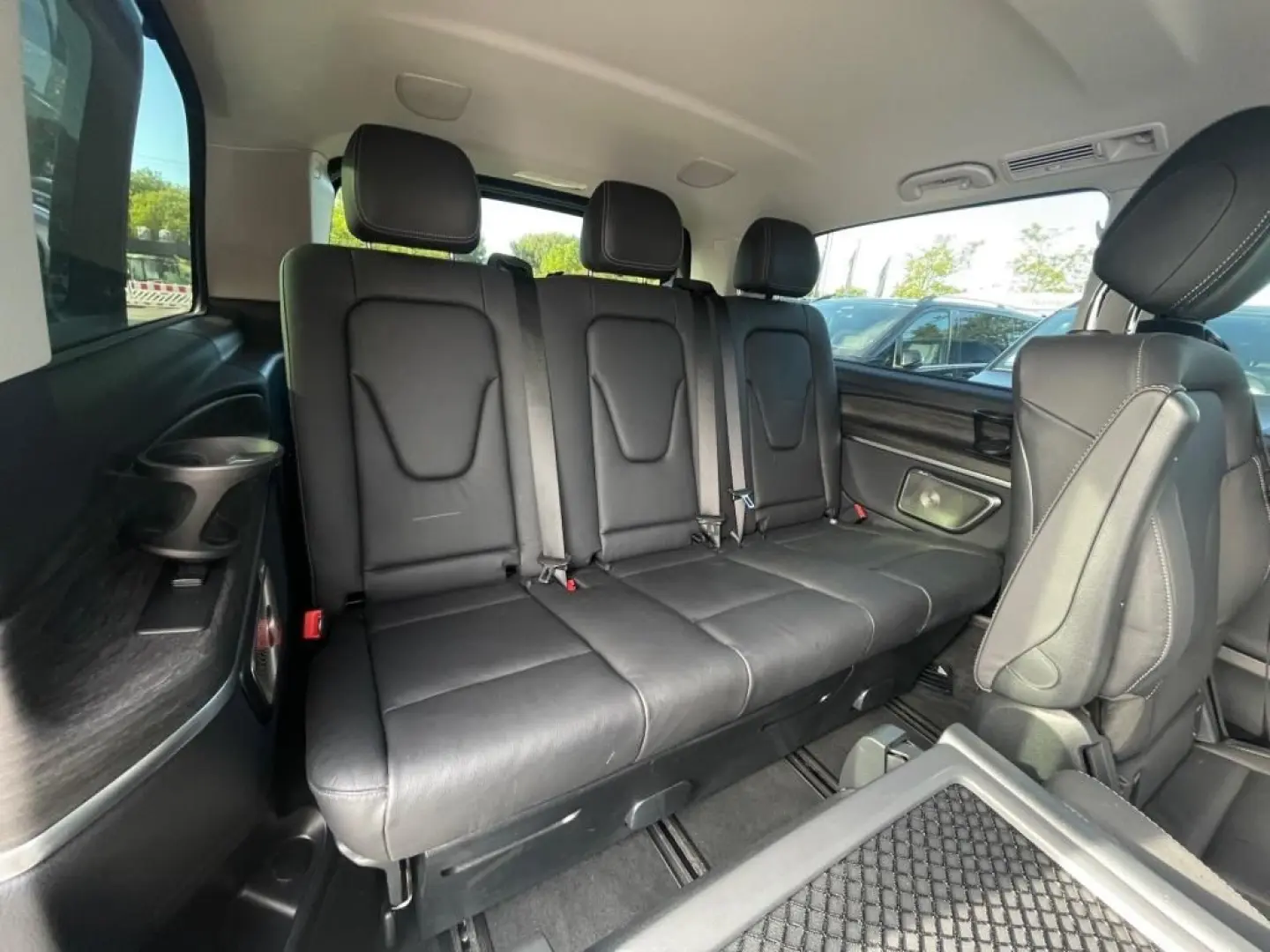 V 300 d AVANTGARDE Lang MBUX LIEGEPAKET AHK AVAN