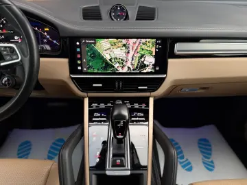 Cayenne Hybrid Platinum Edition SportC 360 Pano