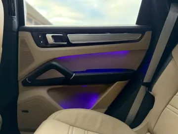 Cayenne Hybrid Platinum Edition SportC 360 Pano