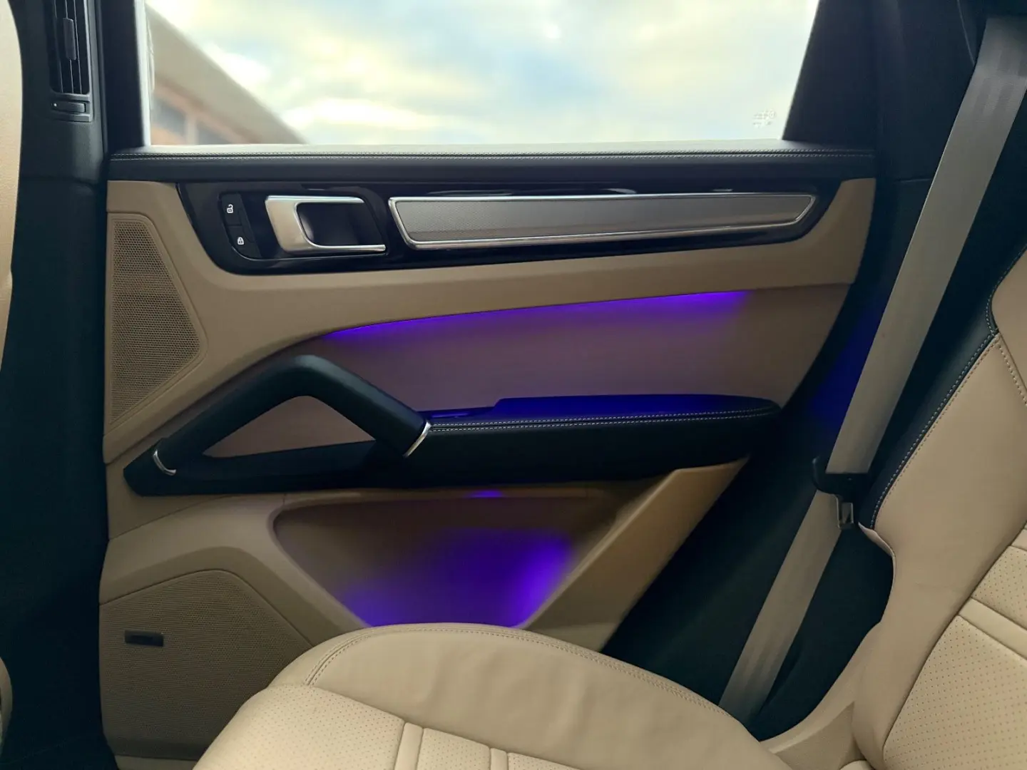 Cayenne Hybrid Platinum Edition SportC 360 Pano