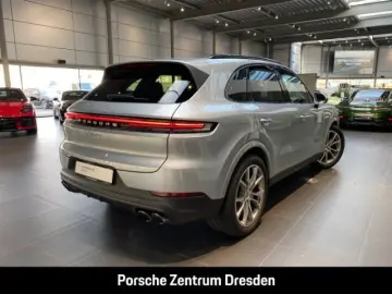 Cayenne E-Hybrid Pano Beifahrerdisplay BOSE