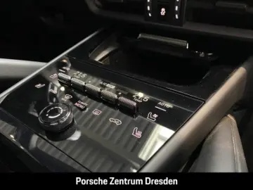 Cayenne E-Hybrid Pano Beifahrerdisplay BOSE