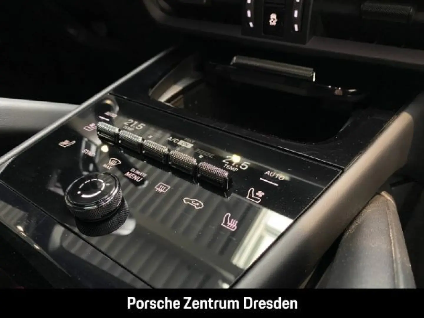 Cayenne E-Hybrid Pano Beifahrerdisplay BOSE