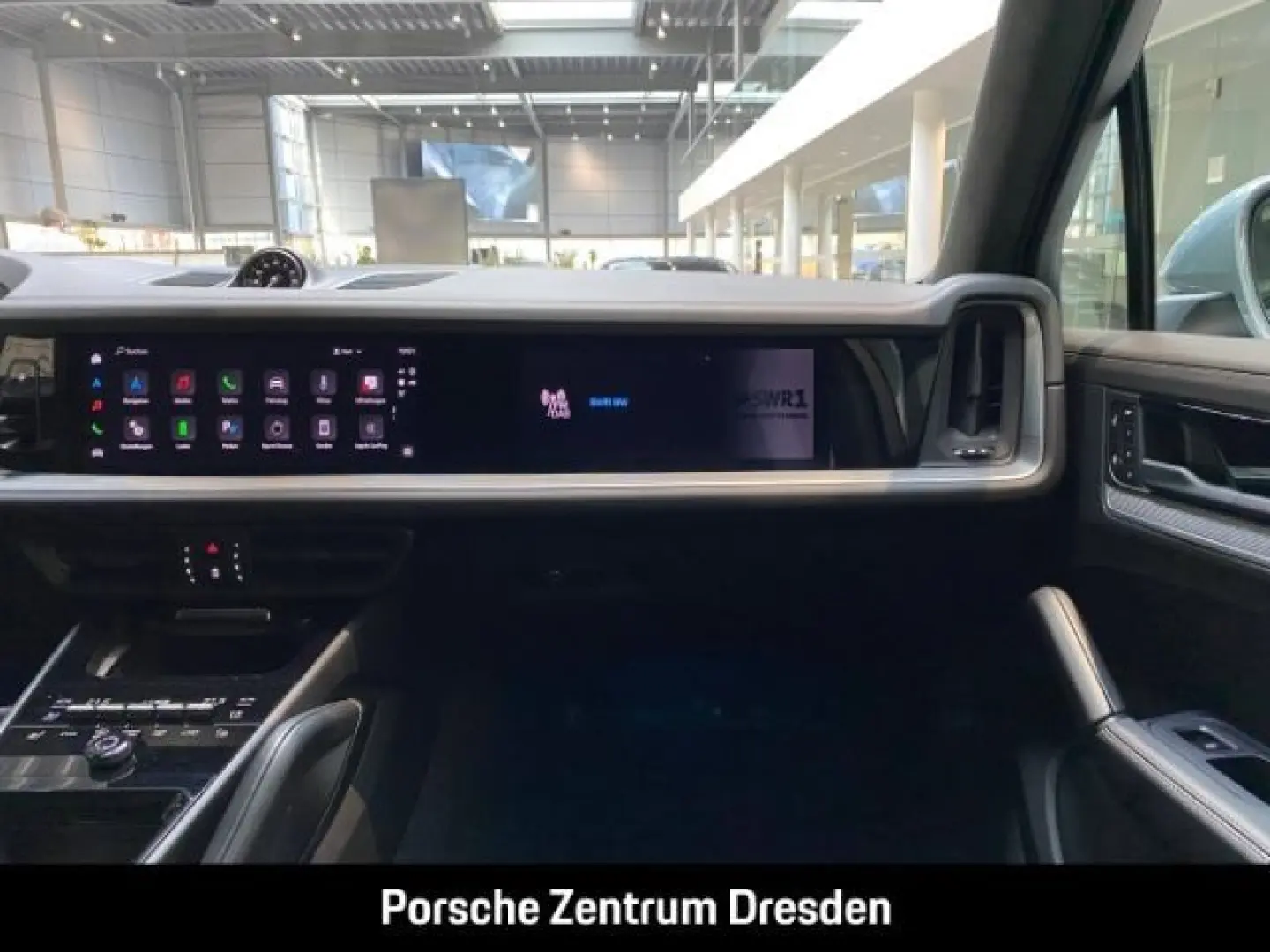 Cayenne E-Hybrid Pano Beifahrerdisplay BOSE