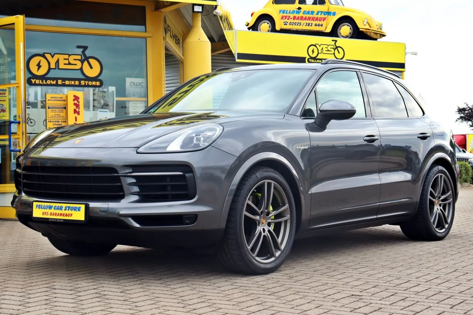 Cayenne E-Hybrid 21-Zoll Pano Luft AHK SAGA