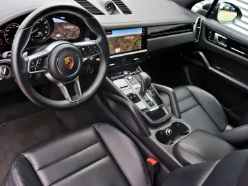 Cayenne E-Hybrid 21-Zoll Pano Luft AHK SAGA