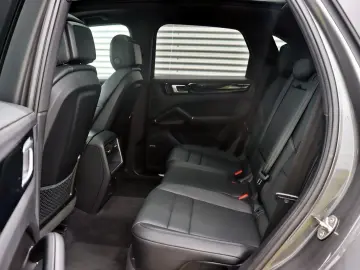 Cayenne E-Hybrid 21-Zoll Pano Luft AHK SAGA