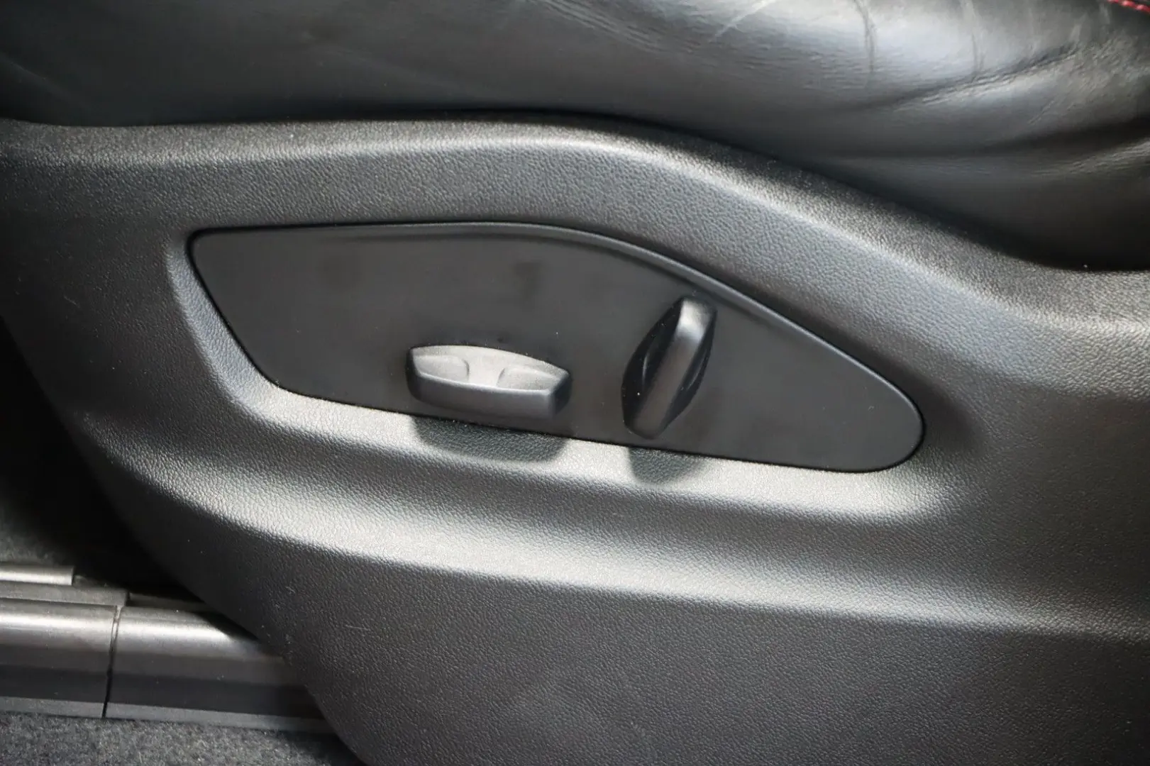 Cayenne GTS 21 Zoll Pano APPROVED BIS 01 2027