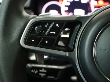 Cayenne GTS 21 Zoll Pano APPROVED BIS 01 2027