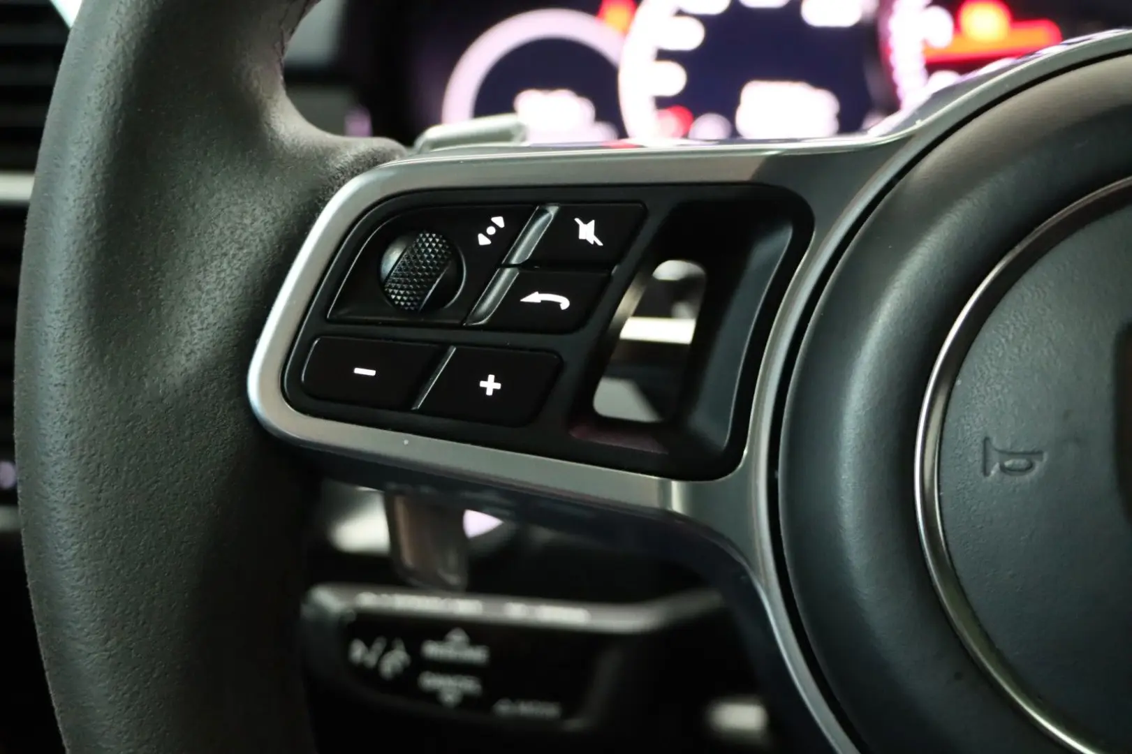 Cayenne GTS 21 Zoll Pano APPROVED BIS 01 2027