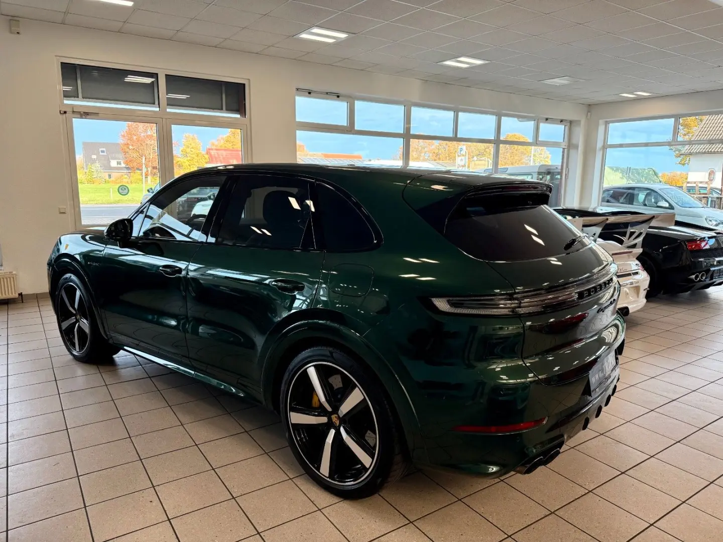 Cayenne Turbo E-Hybrid SportDesign PCCB PTS AHK