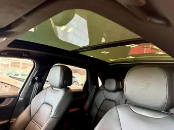 Cayenne Turbo E-Hybrid SportDesign PCCB PTS AHK