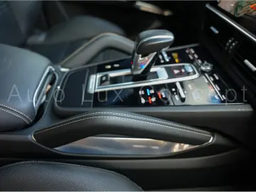 Cayenne Turbo Coupé PTS Full PPF Matrix HUD 360