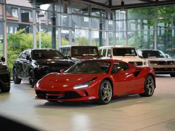 F8 Spider  Lift SOFORT Racing Daytona Alcantara