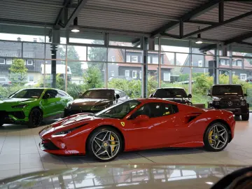 F8 Spider  Lift SOFORT Racing Daytona Alcantara