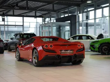 F8 Spider  Lift SOFORT Racing Daytona Alcantara