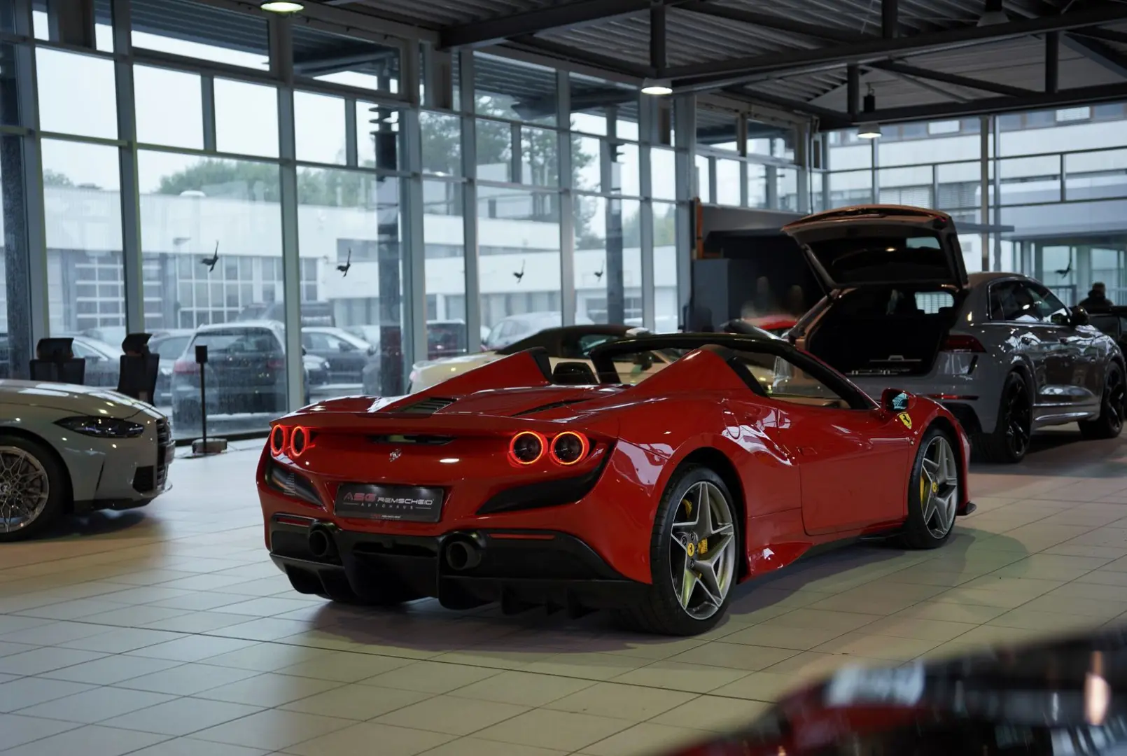 F8 Spider  Lift SOFORT Racing Daytona Alcantara