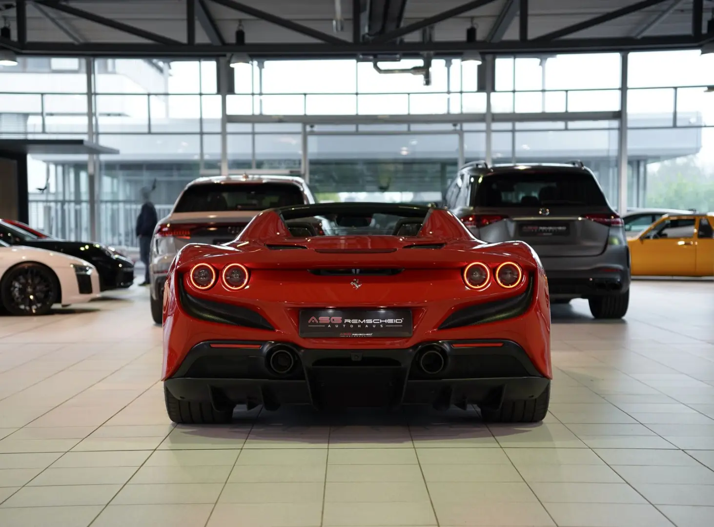 F8 Spider  Lift SOFORT Racing Daytona Alcantara