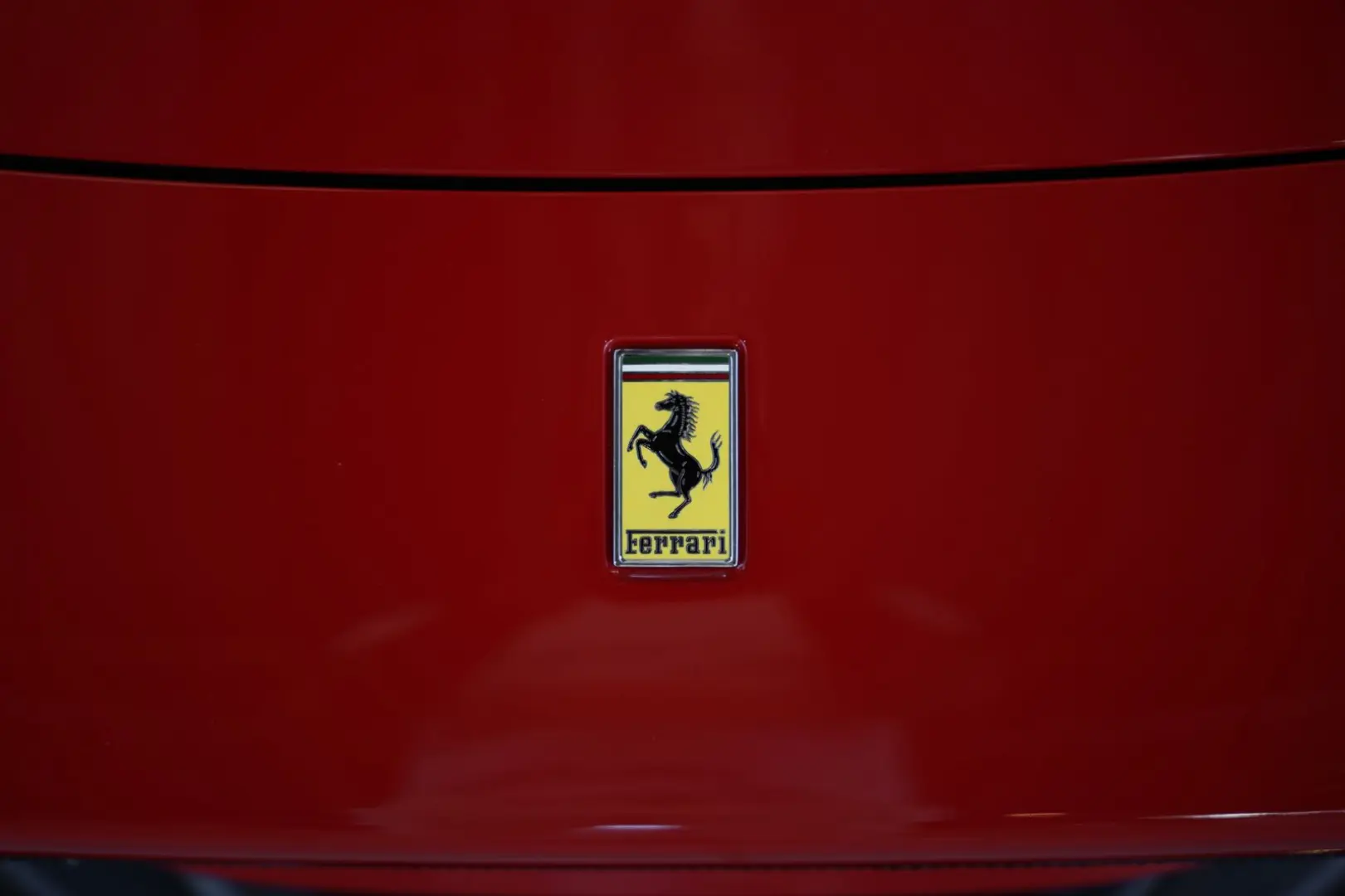 F8 Spider  Lift SOFORT Racing Daytona Alcantara