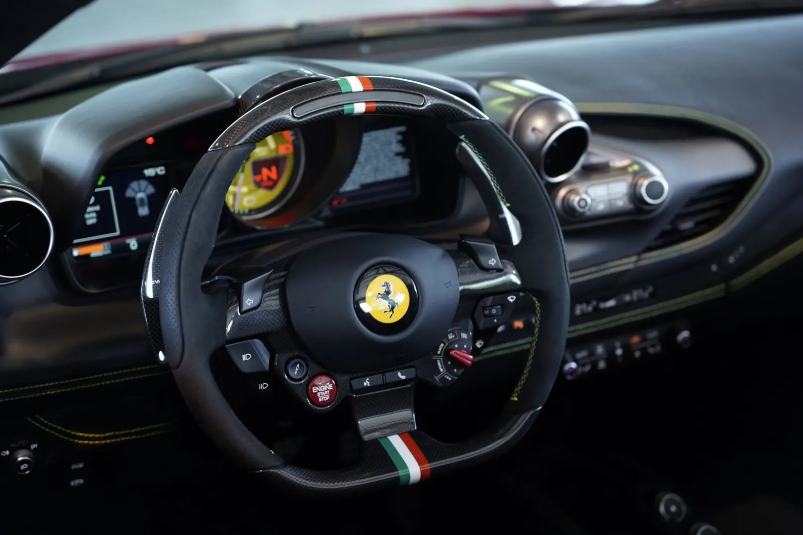 F8 Spider  Lift SOFORT Racing Daytona Alcantara