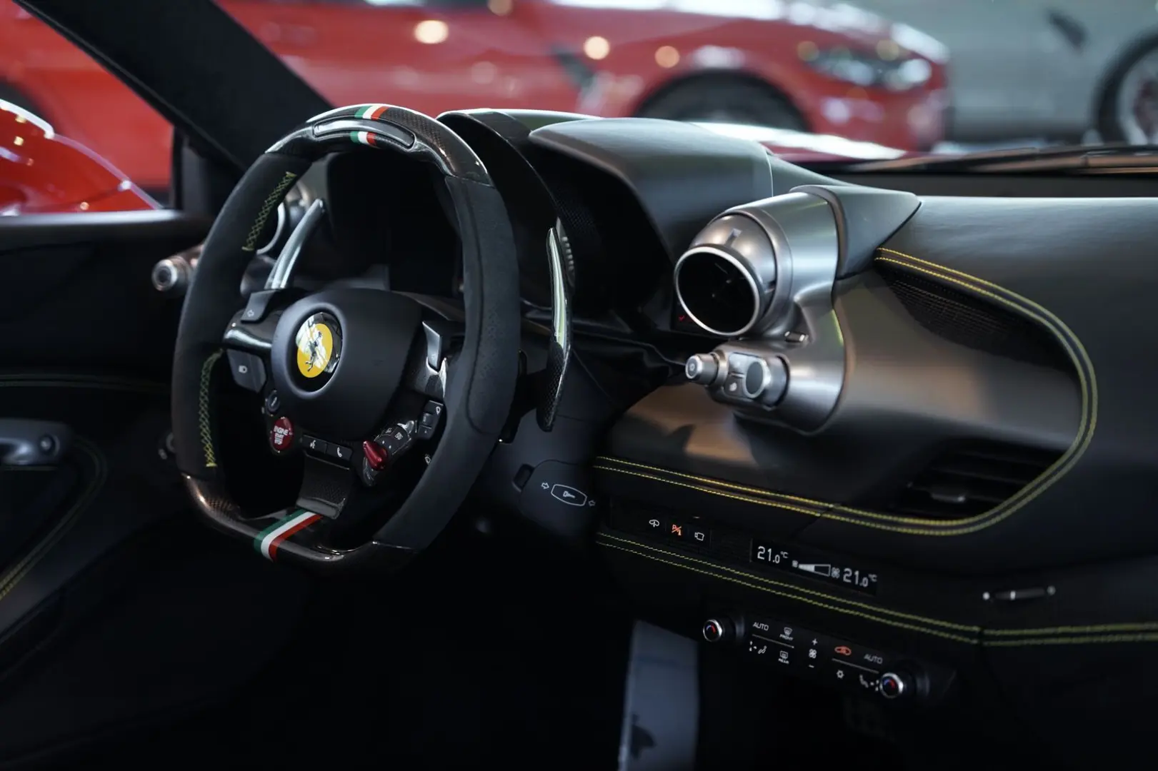 F8 Spider  Lift SOFORT Racing Daytona Alcantara