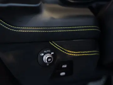 F8 Spider  Lift SOFORT Racing Daytona Alcantara