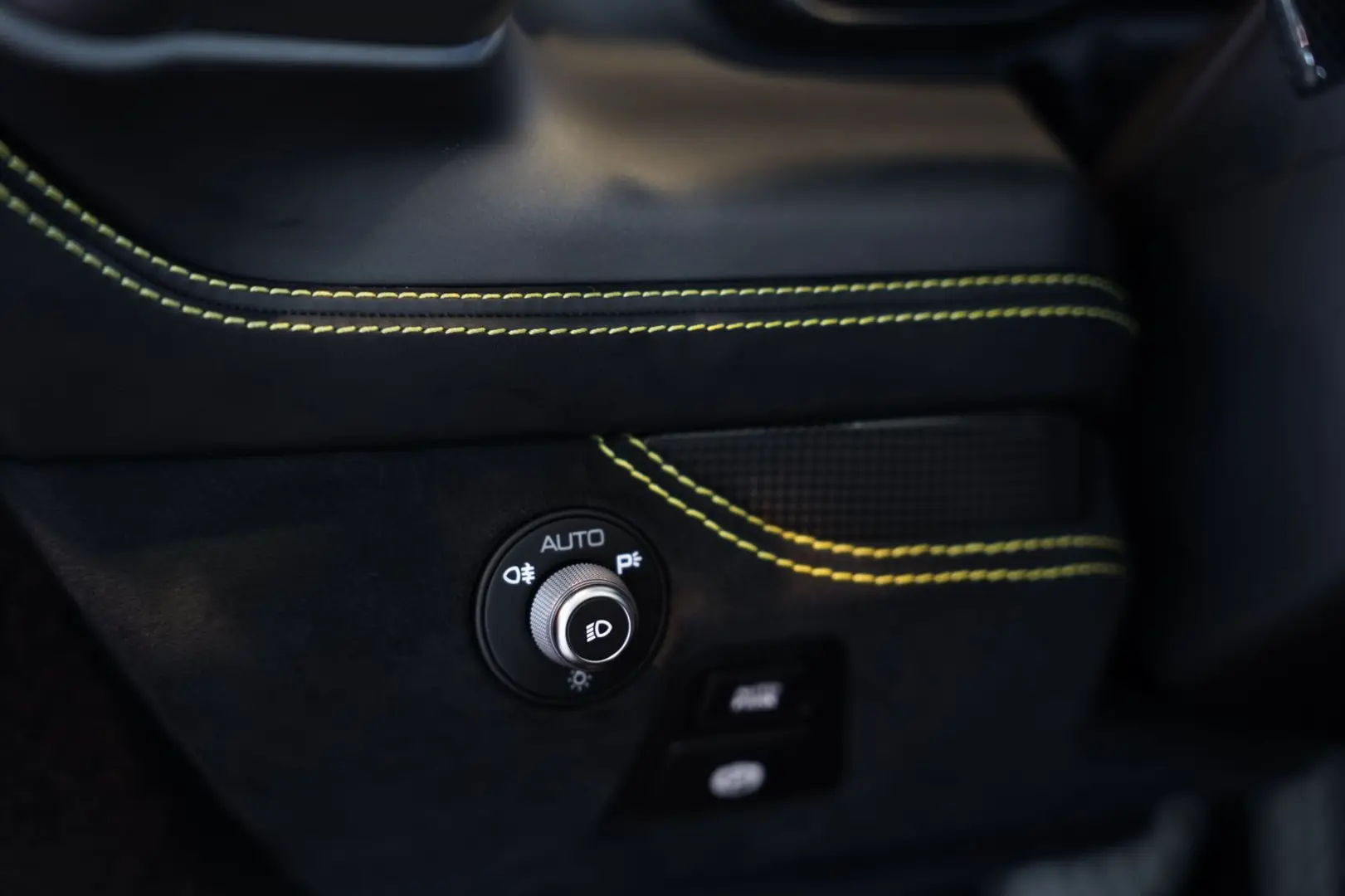 F8 Spider  Lift SOFORT Racing Daytona Alcantara